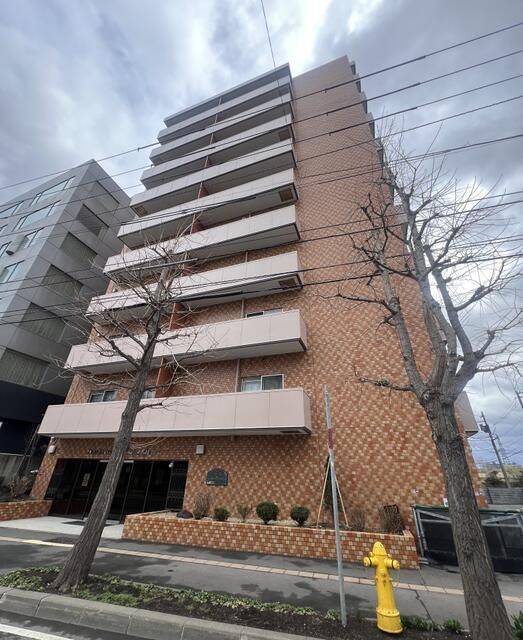 Used Apartment for Sale in Sapporo Chuo Ward – 27.46 sqm - Thumbnail 2
