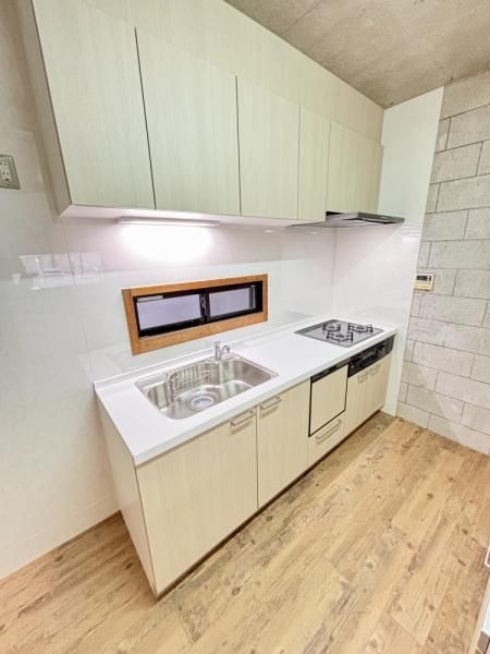 4SLDK Terraced House on Large Plot in Neyagawa, Osaka - Thumbnail 4