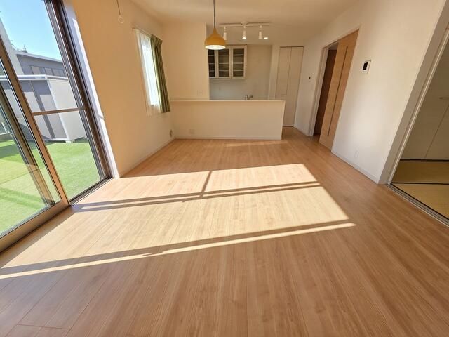 4LDK Modern House for Sale in Fukuroi, Shizuoka - Thumbnail 3