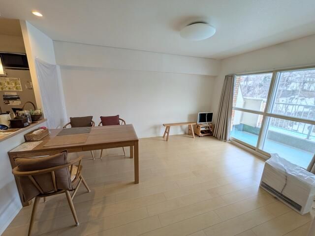 4LDK Used Apartment in Otaru, Hokkaido - 78.45m² - Thumbnail 2