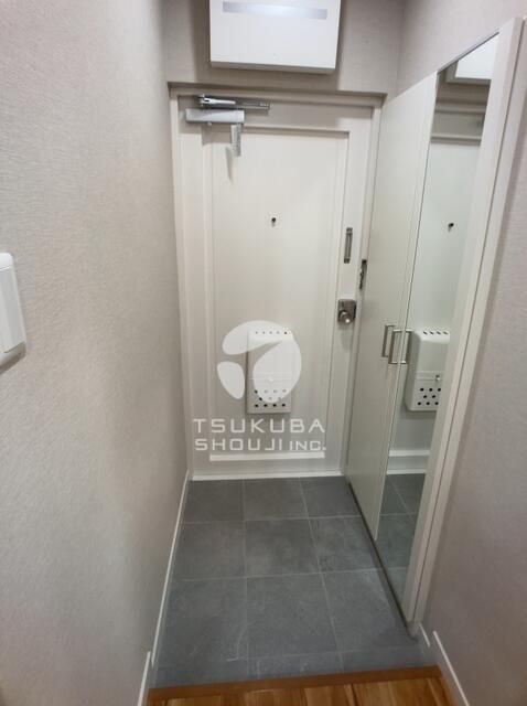 2LDK Apartment for Rent in Nishi-Waseda, Shinjuku, Tokyo - Thumbnail 2