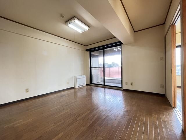 4DK Apartment for Rent near Sano Station, Tochigi - Thumbnail 2