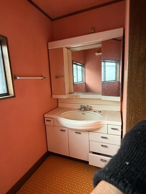 Spacious 5DK House on 737sqm Land in Takasaki, Gunma - Thumbnail 4