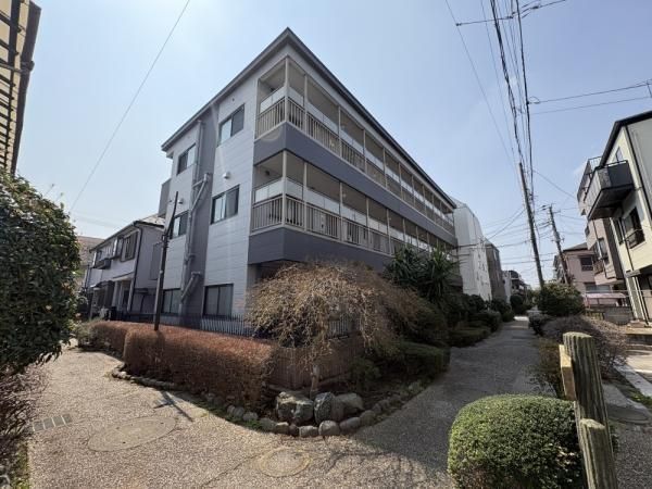 Apartment Building for Sale in Edogawa-ku, Tokyo - Thumbnail 2