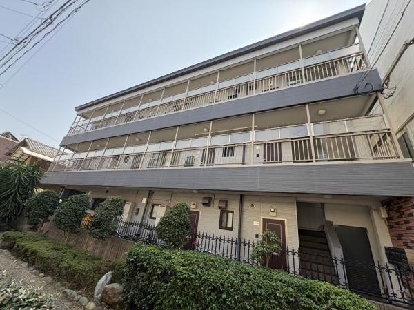 Apartment Building for Sale in Edogawa-ku, Tokyo - Image 1
