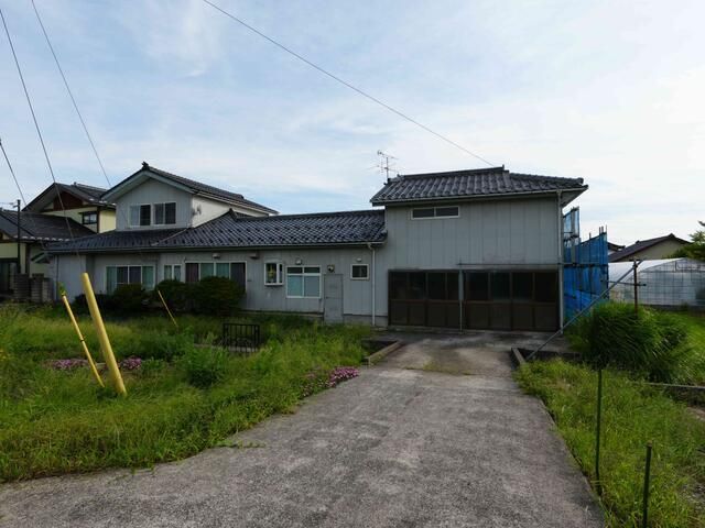 6DK Resale House in Sakata, Yamagata with Large Land - Thumbnail 2