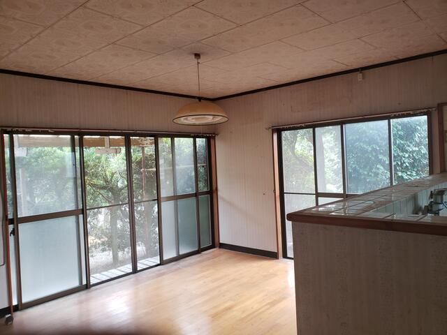 Spacious 5DK House on 996 sqm Land in Kanoya, Kagoshima - Thumbnail 4