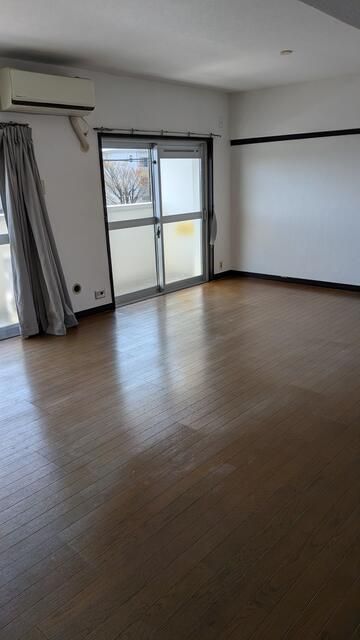 3LDK Apartment for Rent in Tachikawa, Tokyo - 62.09 sqm - Thumbnail 2