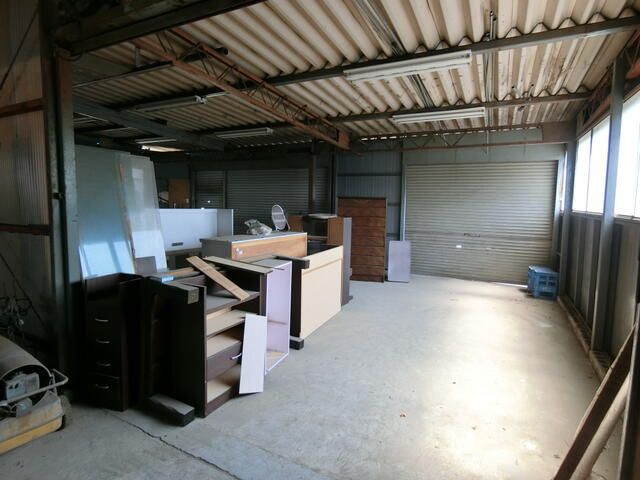 Land for Sale in Tatebayashi, Gunma with Shop-Residence Building - Thumbnail 4