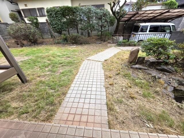 1995 Single-Story House in Fukuyama's Kasugadai | 2SLDK, 289sqm Land - Image 11