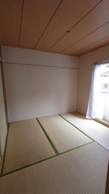 2K Apartment for Rent in Miura, Kanagawa - 30.91 sqm - Thumbnail 3