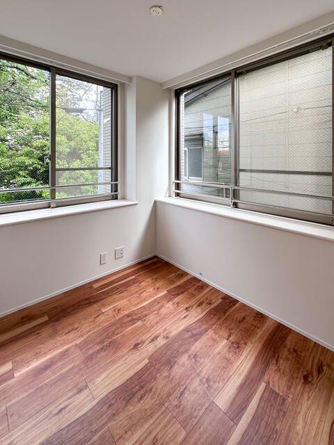 3LDK Apartment for Sale in Nakano, Tokyo - 67.67 sqm - Thumbnail 3