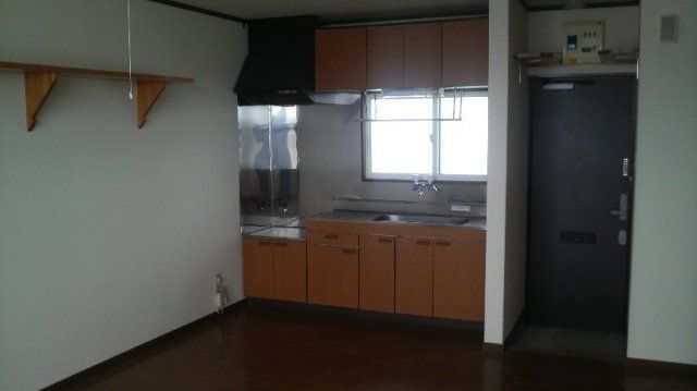 1LDK Apartment for Rent in Goshogawara, Aomori - 46.37 sqm - Thumbnail 3