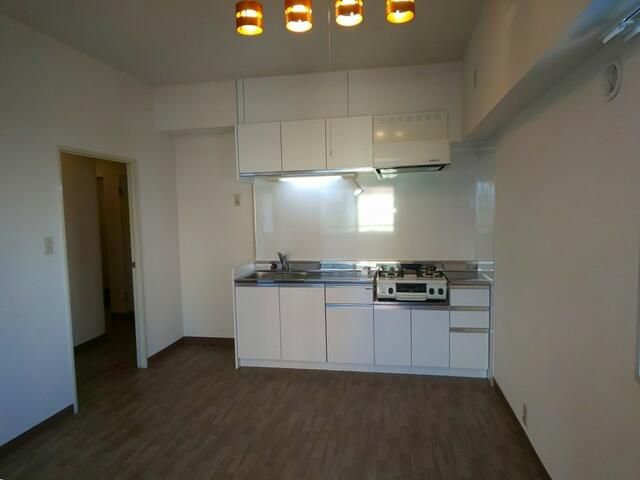 2DK Apartment for Sale in Tachikawa, Tokyo - 56.14 sqm - Thumbnail 4