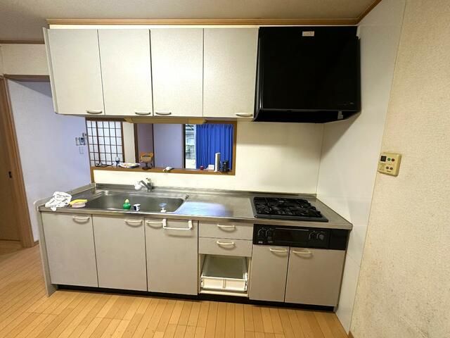 4LDK House with 3 Car Parking in Ota City, Gunma - Thumbnail 3