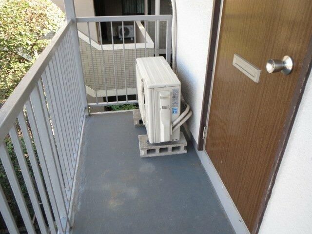 1K Apartment for Rent in Miyazawa-dai, Kawasaki City - Thumbnail 2