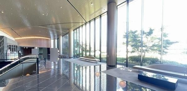 1LDK Apartment for Sale in Harumi, Chuo Ward, Tokyo - Thumbnail 3