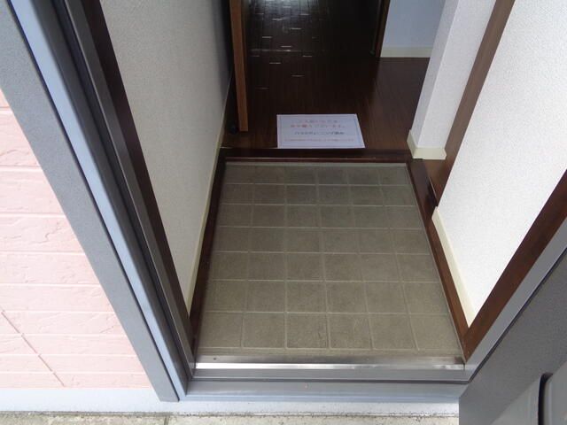 1K Apartment for Rent in Fussa, Tokyo - 52,000 Yen - Thumbnail 2
