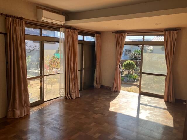 1973 4LDK House on 385sqm Corner Plot in Nobeoka, Miyazaki - Thumbnail 4