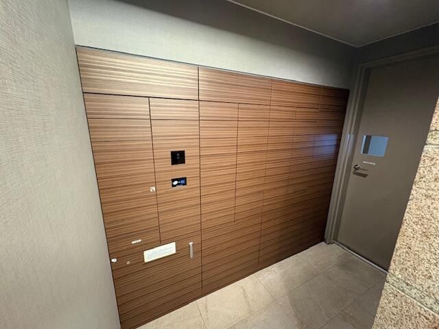 Modern 1LDK Apartment for Sale in Yokohama Kanagawa Ward - Thumbnail 3