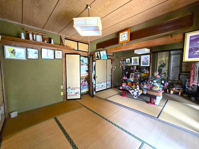 1917 6LDK House on 280sqm Land in Shizuoka's Shimizu Ward - Thumbnail 2