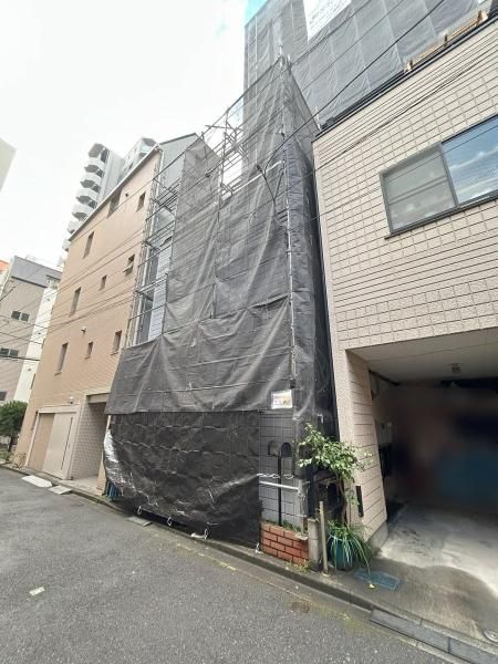 3LDK Detached House for Sale in Higashi-Ueno, Taito, Tokyo - Thumbnail 2
