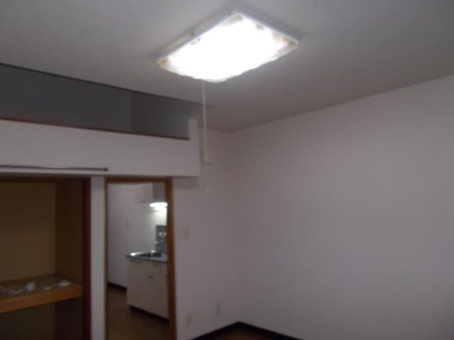 Luminous Miura II 1K Apartment for Rent in Akita City - Thumbnail 3