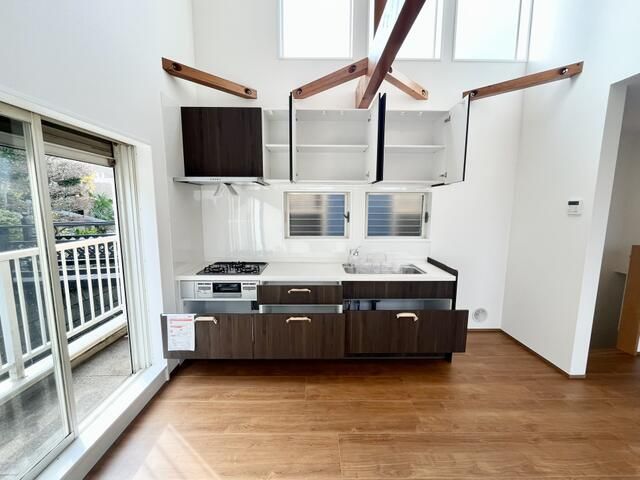 4LDK Detached House for Sale in Konan Ward, Yokohama - Thumbnail 3
