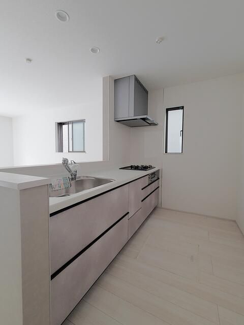 New 3LDK House in Kobe Suma Ward, Completion July 2025 - Thumbnail 4