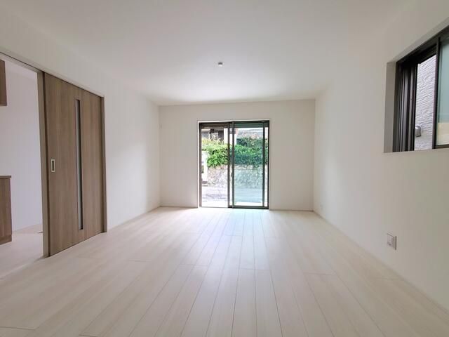 New 3LDK House in Kobe Suma Ward, Completion July 2025 - Thumbnail 3
