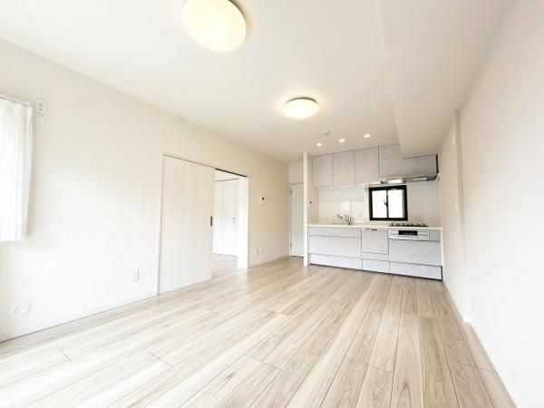 3LDK Apartment in Machida, Tokyo - 64.81 sqm - Thumbnail 3