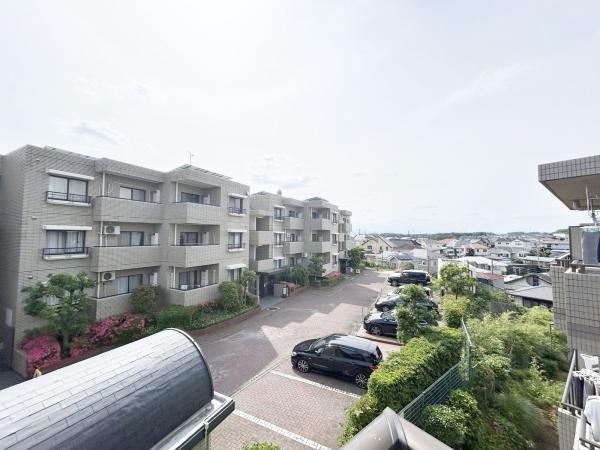 3LDK Apartment in Machida, Tokyo - 64.81 sqm - Thumbnail 2