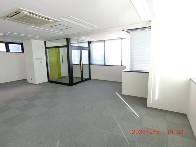 Commercial Office Space for Rent in Kunitachi, Tokyo - Thumbnail 3