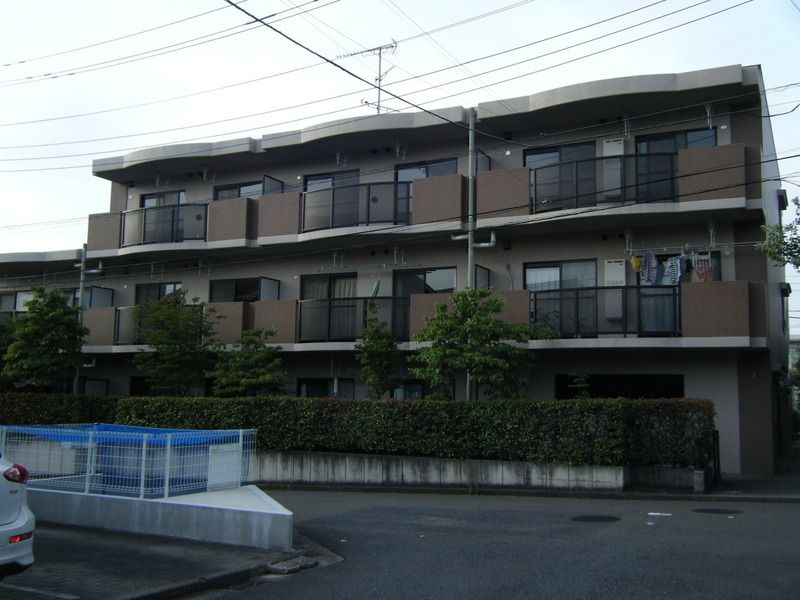 3LDK Apartment for Rent in Tsuzuki-ku, Yokohama - 67.41m² - Thumbnail 2