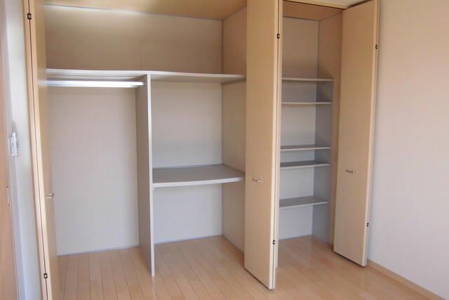 2LDK Apartment for Rent in Central City, Yamanashi - Thumbnail 4