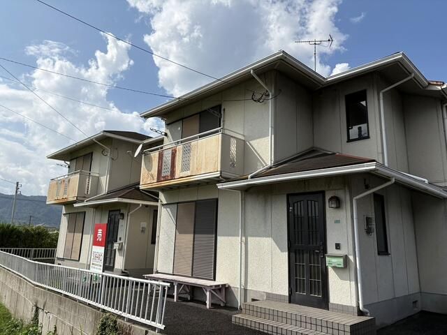 4LDK House for Sale in Kirishima, Kagoshima with Parking - Image 7