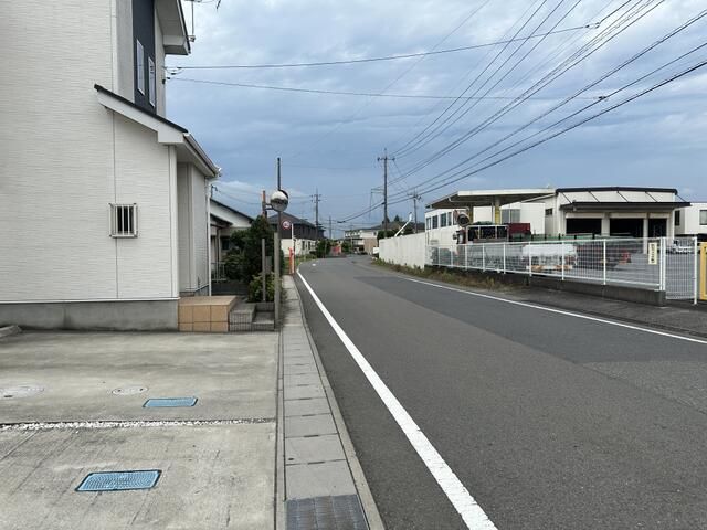 4LDK Solar-Powered House for Sale in Oyama, Tochigi - Thumbnail 2