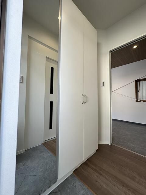 Renovated Garage House with Rooftop Terrace in Kitakyushu - Thumbnail 4