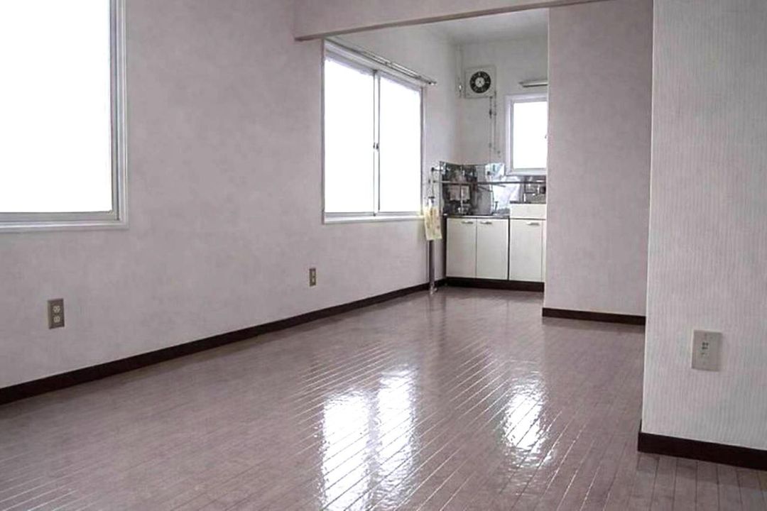 Apartment Building for Sale in Kushiro, Hokkaido - 18 Units - Thumbnail 2