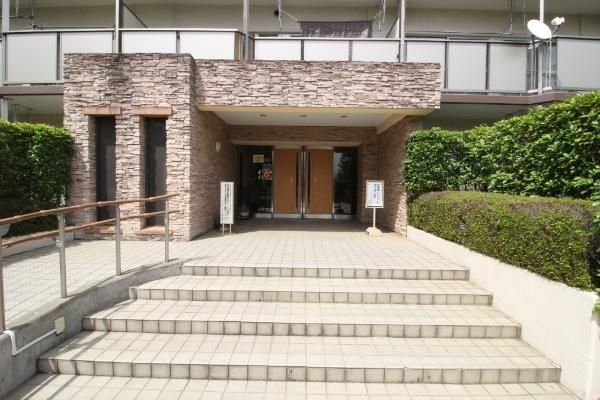 3DK Apartment for Sale in Akishima, Tokyo – 61.6m² - Thumbnail 3