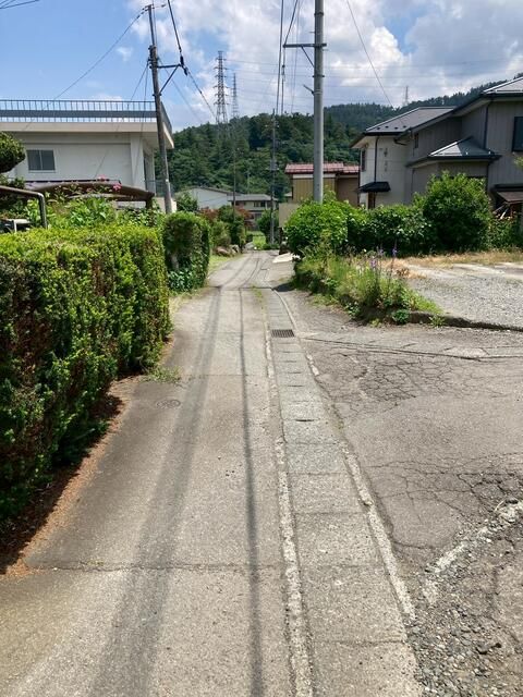 Land for Sale in Tsuru City, Yamanashi | 165 sqm Plot - Thumbnail 3
