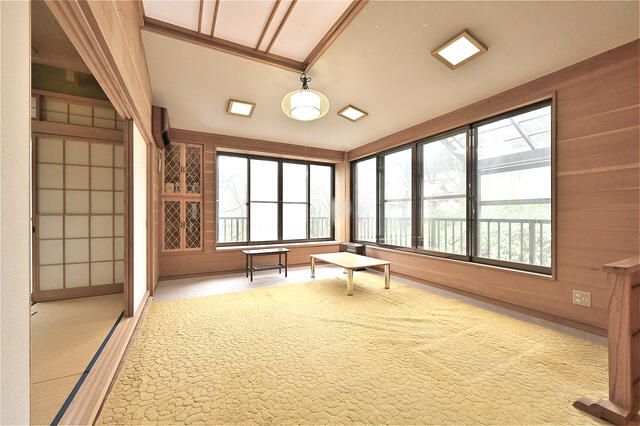 2DK Vacation Home with Double-Height Ceiling in Agano, Niigata - Thumbnail 4