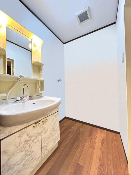 3SLDK Detached House for Sale in Kadoma City, Osaka - Thumbnail 4