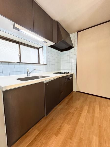 3SLDK Detached House for Sale in Kadoma City, Osaka - Thumbnail 2