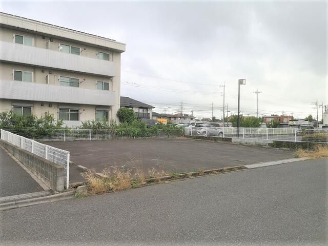 Asphalt Parking Space for Rent in Moriya, Ibaraki - 4400 Yen - Thumbnail 4