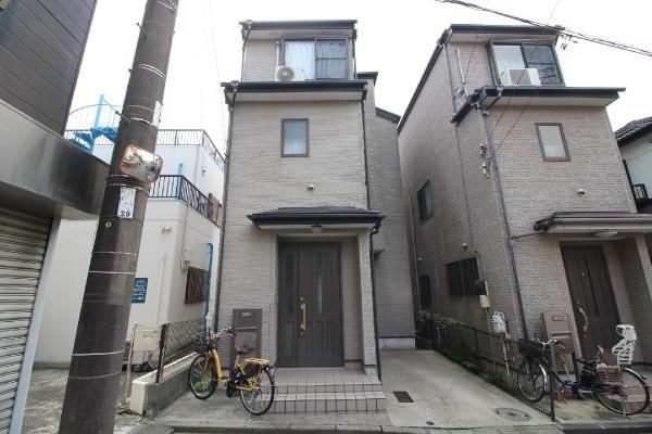 4LDK Detached House for Sale in Higashinagaya, Yokohama - Thumbnail 2
