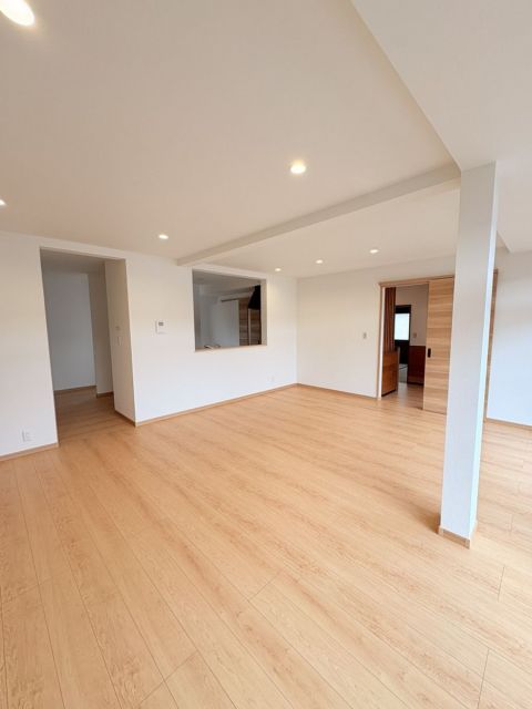 3LDK Detached House for Sale in Chikugo, Fukuoka - Thumbnail 2