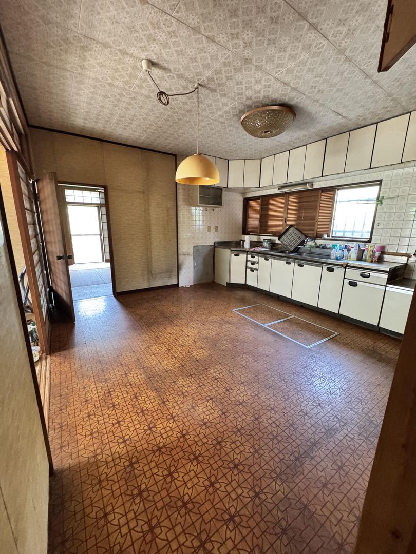 1977 5DK Detached House for Sale in Isahaya, Nagasaki - Thumbnail 4