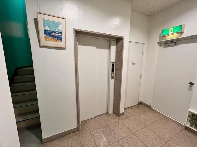 Sendai Aoba Ward Storage Unit for Rent - 3.3 sqm, Near Station - Thumbnail 4