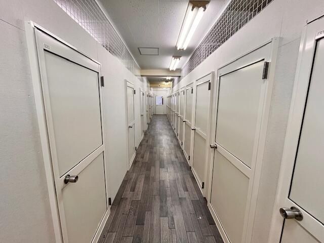 Sendai Aoba Ward Storage Unit for Rent - 3.3 sqm, Near Station - Thumbnail 3